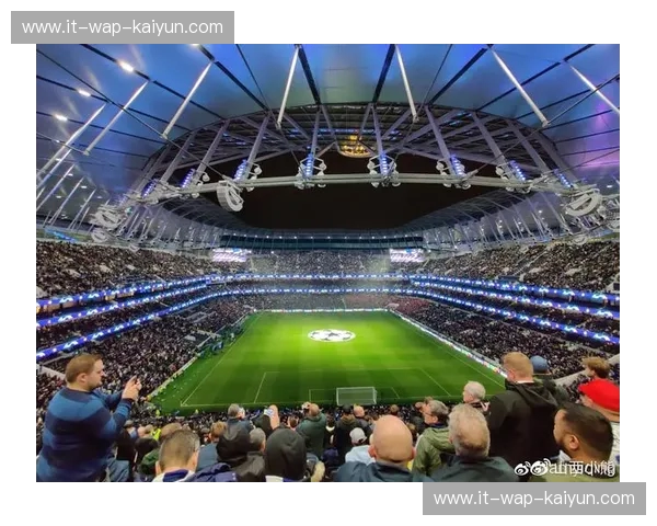 绿茵之巅的艺术极光：那一夜，诺坎普见证了足球的终极模样